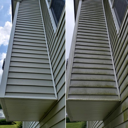 House washing vinyl siding